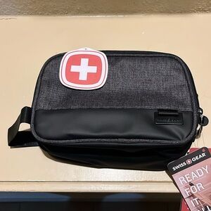 SWISSGEAR Dual Compartment Dopp Kit - Heather Gray
